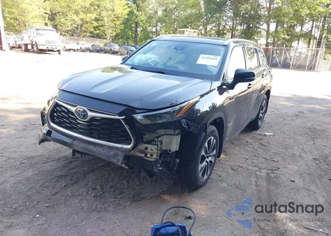 2022 Toyota Highlander Hybrid Xle z USA, uszkodzony, nr VIN 5TDGBRCH3NS561716